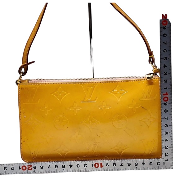 * SOLD * Authentic 💎 Louis Vuitton Yellow Vernis Monogram Leather Hand bag - Picture 5 of 11